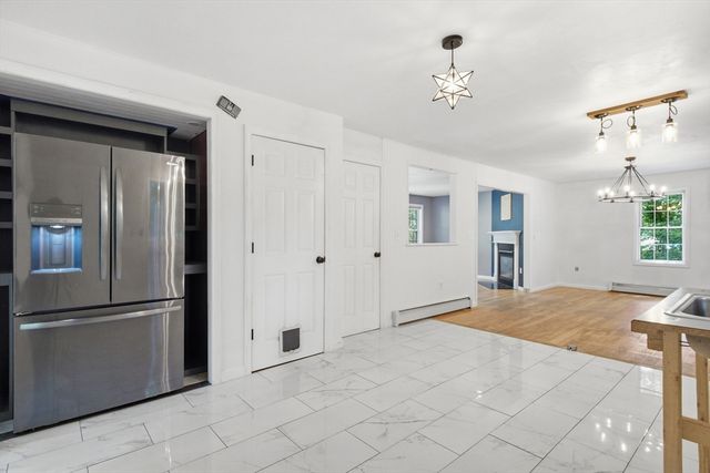 11 Navajo St, Hubbardston, MA 01452