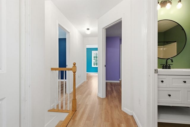11 Navajo St, Hubbardston, MA 01452