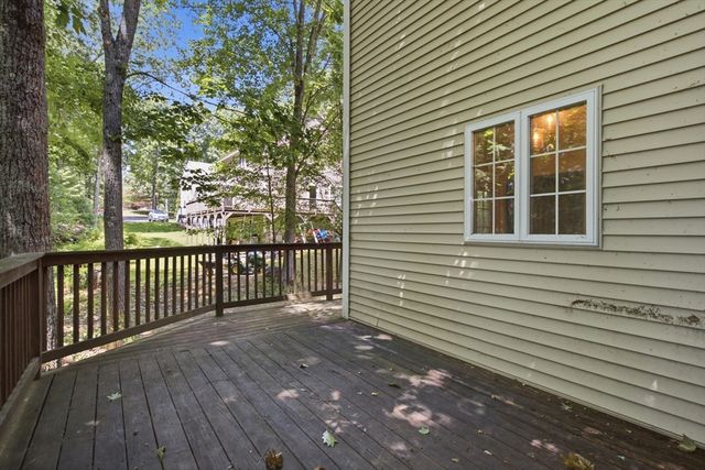 11 Navajo St, Hubbardston, MA 01452