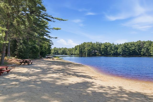 11 Navajo St, Hubbardston, MA 01452