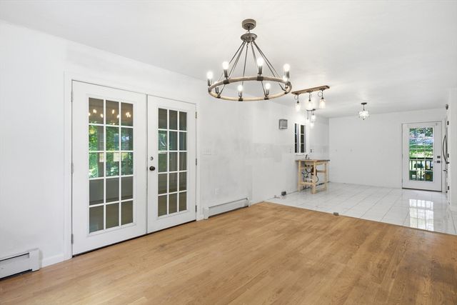 11 Navajo St, Hubbardston, MA 01452