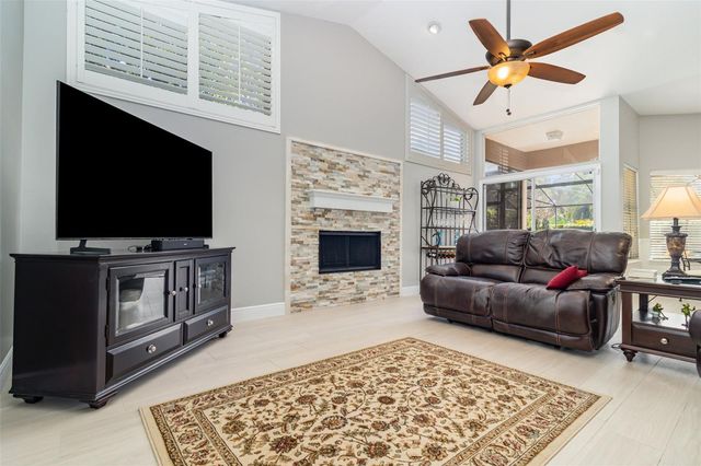 7628 APPLE TREE CIRCLE, Orlando, FL 32819