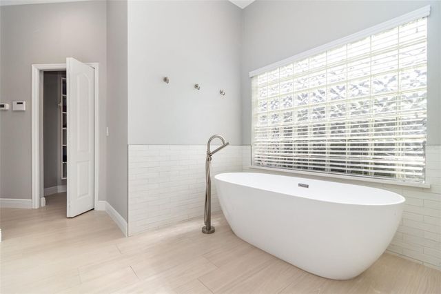 7628 APPLE TREE CIRCLE, Orlando, FL 32819