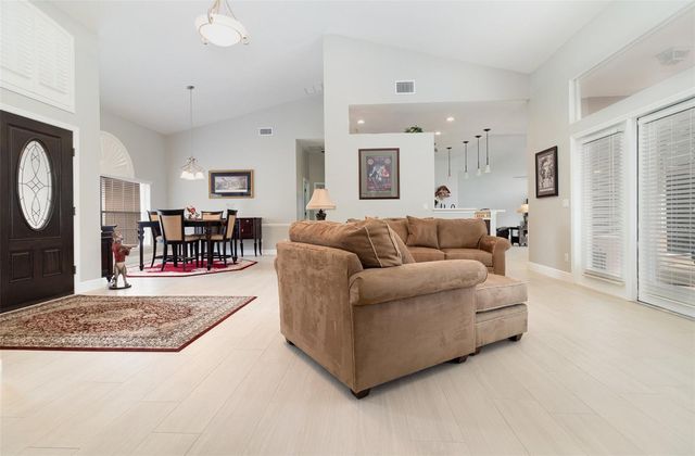 7628 APPLE TREE CIRCLE, Orlando, FL 32819