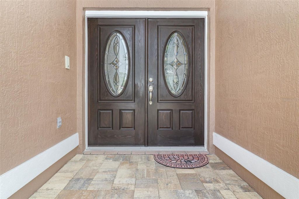 Image 6 of property listing at 7628 APPLE TREE CIRCLE, Orlando, FL 32819