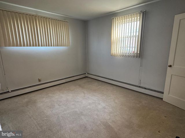 743 HICKORY RD, Secane, PA 19018