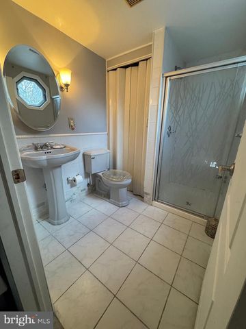 743 HICKORY RD, Secane, PA 19018