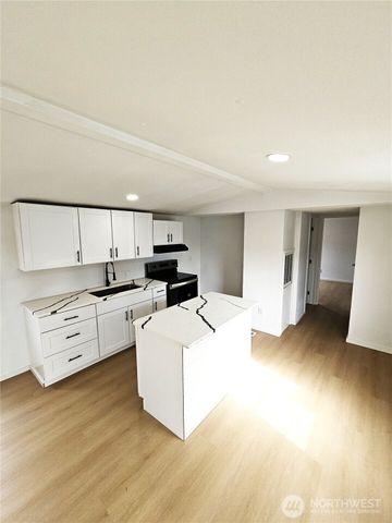 10302 Lakeview Avenue SW #54, Lakewood, WA 98499