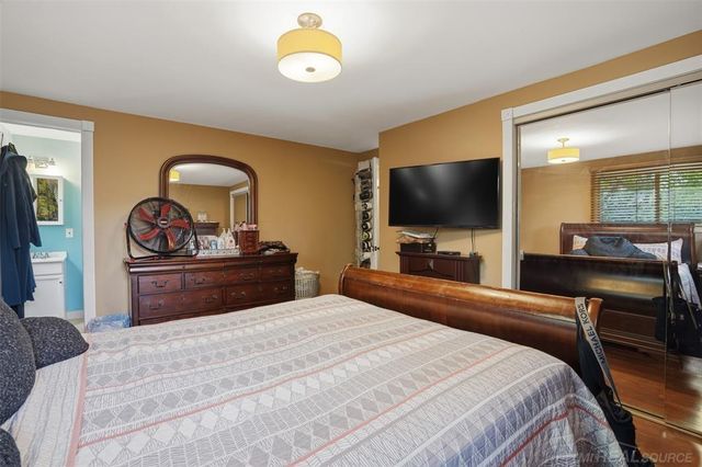 2478 Hiller Road, West Bloomfield, MI 48324
