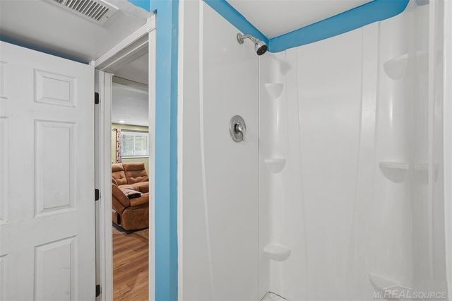 2478 Hiller Road, West Bloomfield, MI 48324