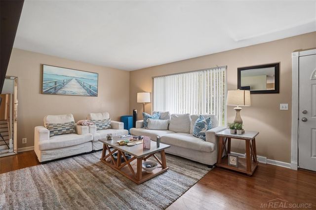 2478 Hiller Road, West Bloomfield, MI 48324