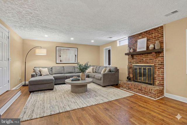 5409 CHESHIRE MEADOWS WAY, Fairfax, VA 22032