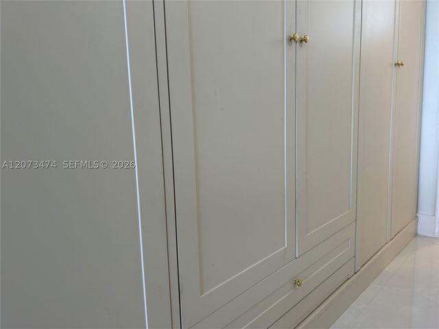 3550 NE 169th St 304, North Miami Beach, FL 33160
