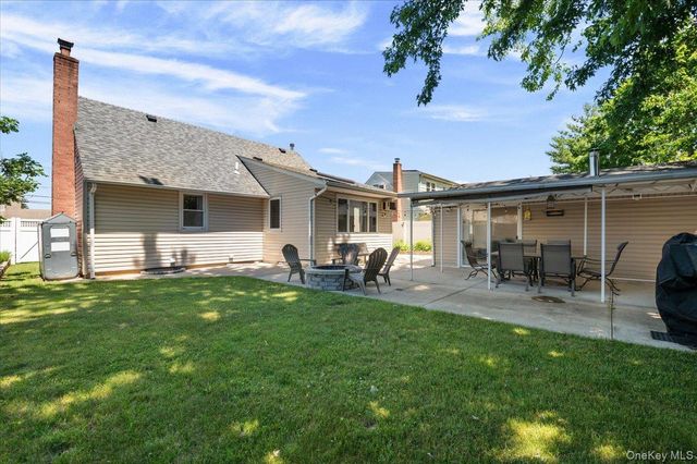 1882 Byrd Drive, East Meadow, NY 11554