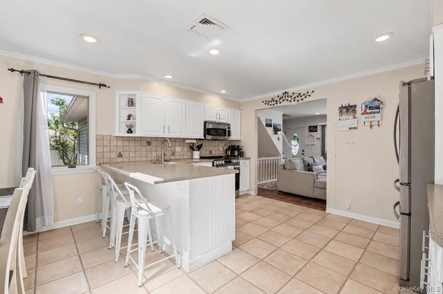 1882 Byrd Drive, East Meadow, NY 11554