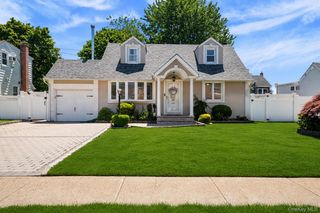 1882 Byrd Drive, East Meadow, NY 11554