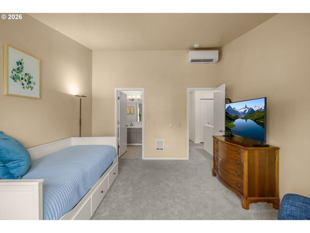 13187 Sw RAPTOR Pl, Tigard, OR 97223