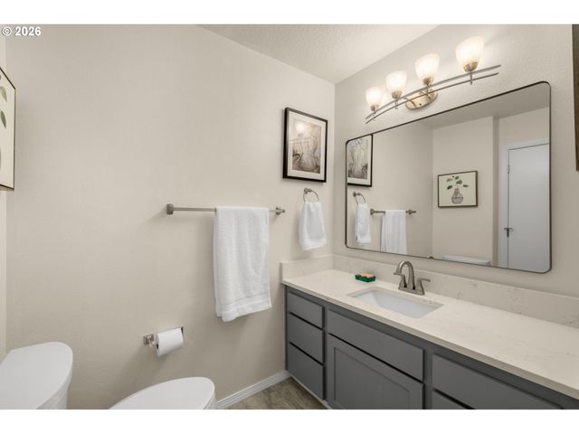 13187 Sw RAPTOR Pl, Tigard, OR 97223