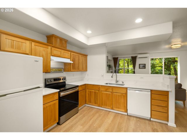 13187 Sw RAPTOR Pl, Tigard, OR 97223