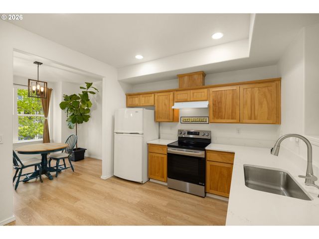 13187 Sw RAPTOR Pl, Tigard, OR 97223