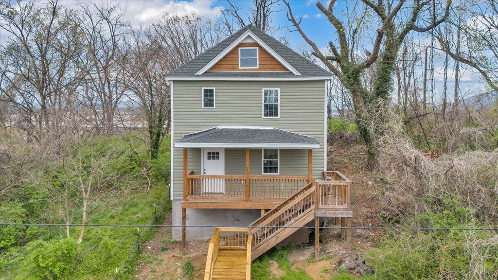 1220 Church AVE, Roanoke, VA 24013