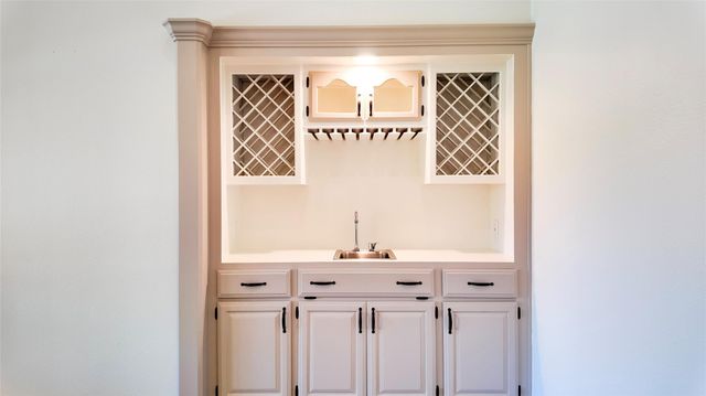 346 Timbercreek Drive, Lake Jackson, TX 77566