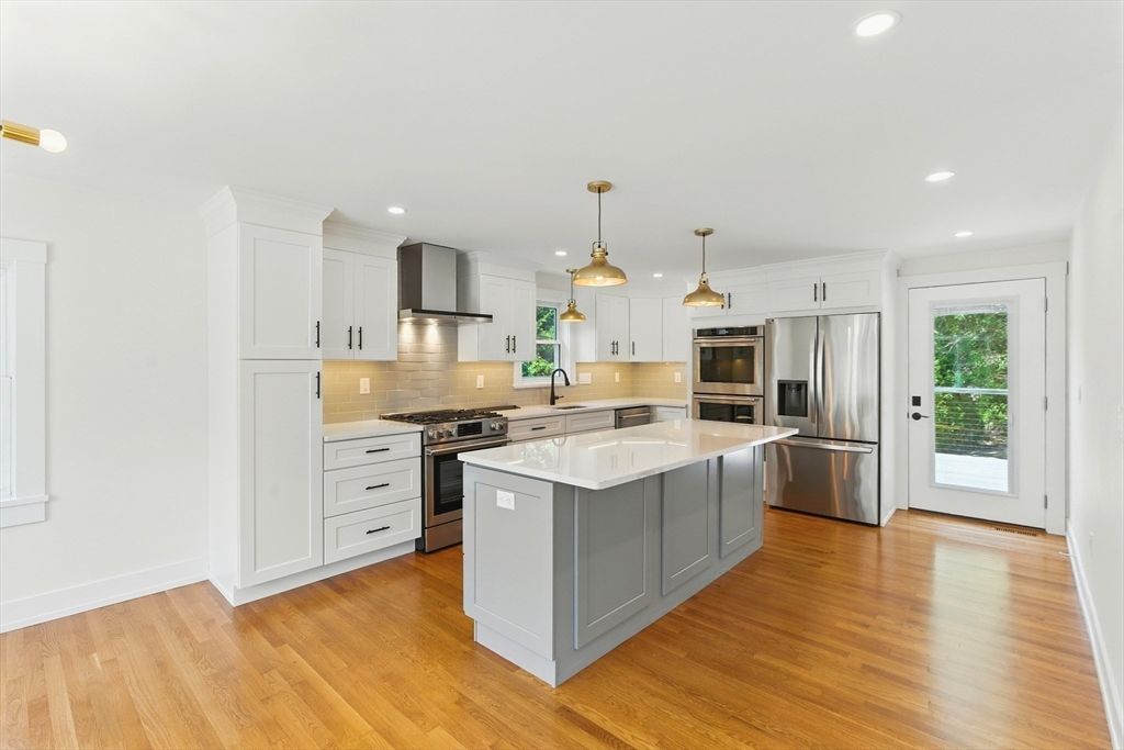 10 High Street, Salisbury, MA 01952