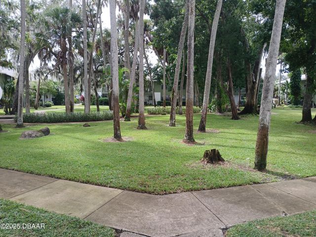 840 Center Ave Apt 65, Holly Hill, FL 32117