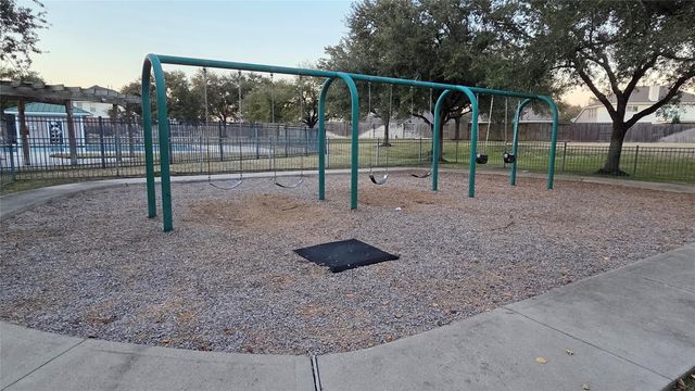 6523 Silver Shade Drive, Houston, TX 77064