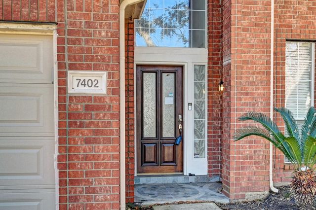 7402 Broken Oak Lane, Sugar Land, TX 77479