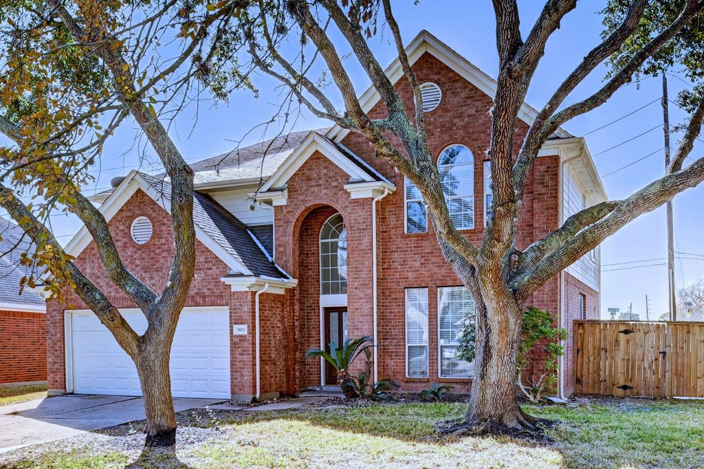 7402 Broken Oak Lane, Sugar Land, TX 77479