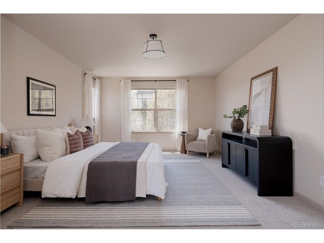 2289 S Isabell St, Lakewood, CO 80228