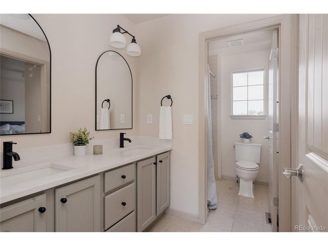 2289 S Isabell St, Lakewood, CO 80228