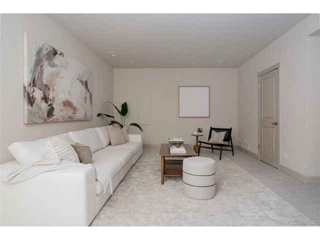 2289 S Isabell St, Lakewood, CO 80228