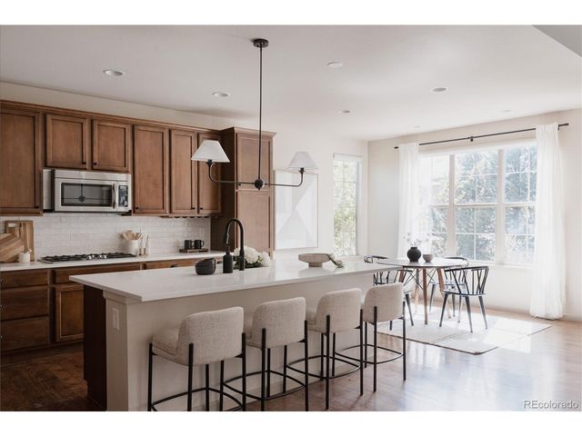 2289 S Isabell St, Lakewood, CO 80228