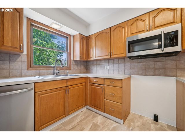 4136 Se MONROE St, Milwaukie, OR 97222