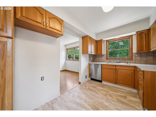 4136 Se MONROE St, Milwaukie, OR 97222