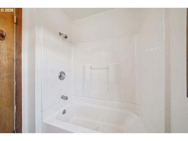 4136 Se MONROE St, Milwaukie, OR 97222