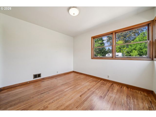 4136 Se MONROE St, Milwaukie, OR 97222