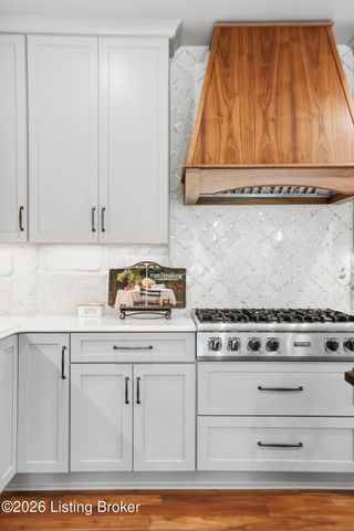 2405 Cornish Way, La Grange, KY 40031