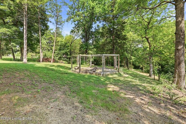 2405 Cornish Way, La Grange, KY 40031