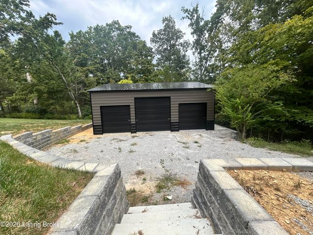 2405 Cornish Way, La Grange, KY 40031
