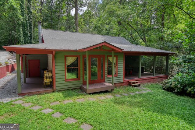 31 Creekside Lane, Clayton, GA 30525