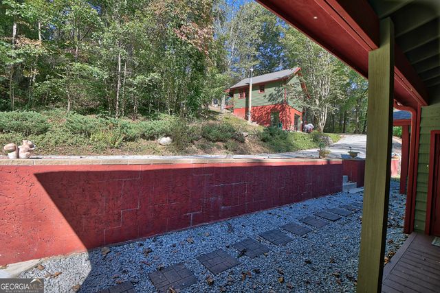 31 Creekside Lane, Clayton, GA 30525