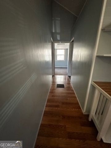 31 Creekside Lane, Clayton, GA 30525