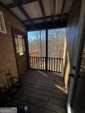 31 Creekside Lane, Clayton, GA 30525