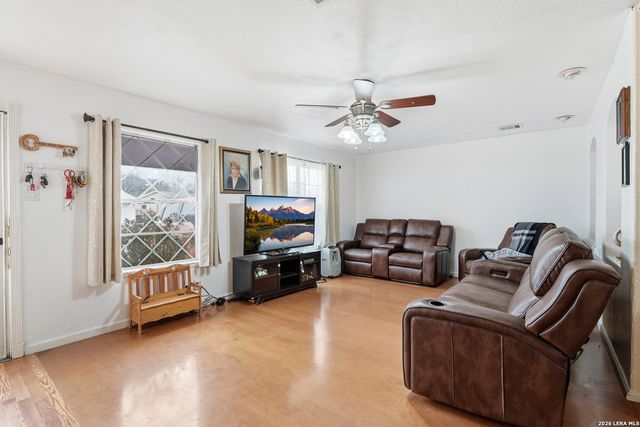 8335 Swift Eagle Dr, San Antonio, TX 78242