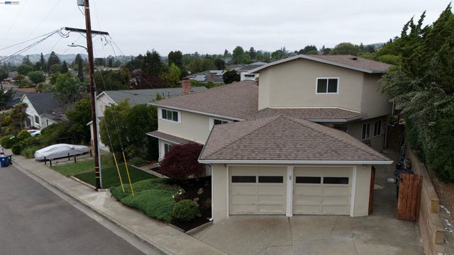4592 Edwards Ln, Castro Valley, CA 94546