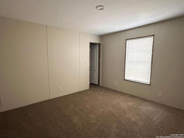 925 PR 2630-Summit Orchard Ln, Moore, TX 78057