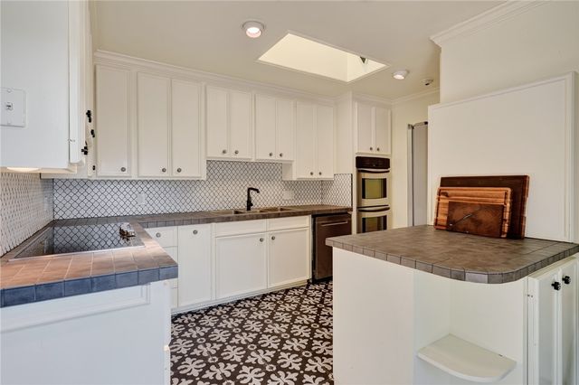 242 Rosebud Ave, Corpus Christi, TX 78404